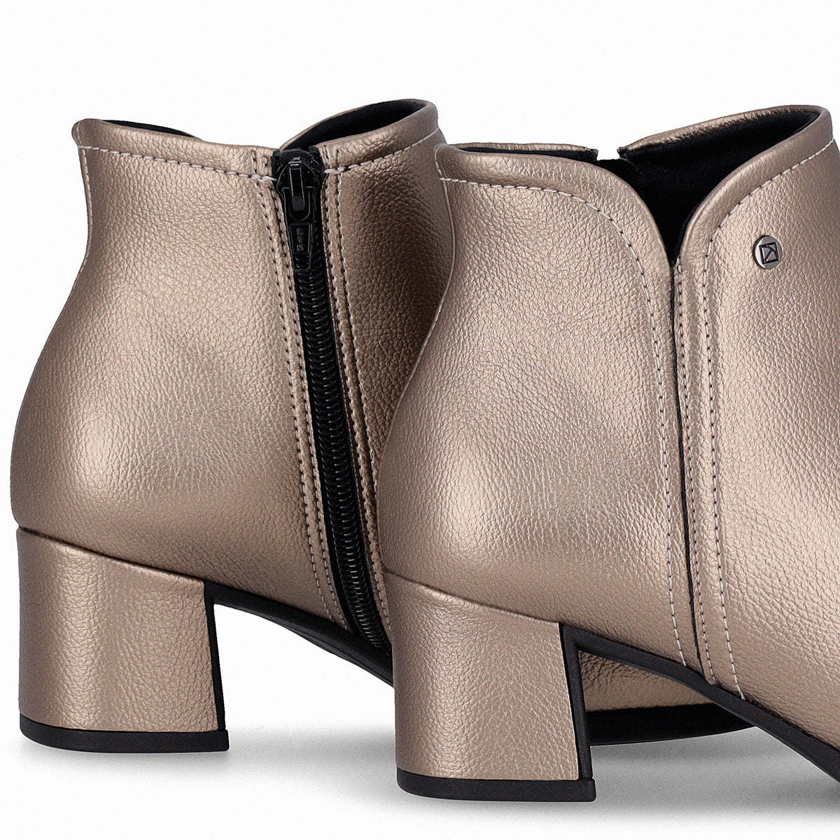 Bota Danubia 78 Dorado