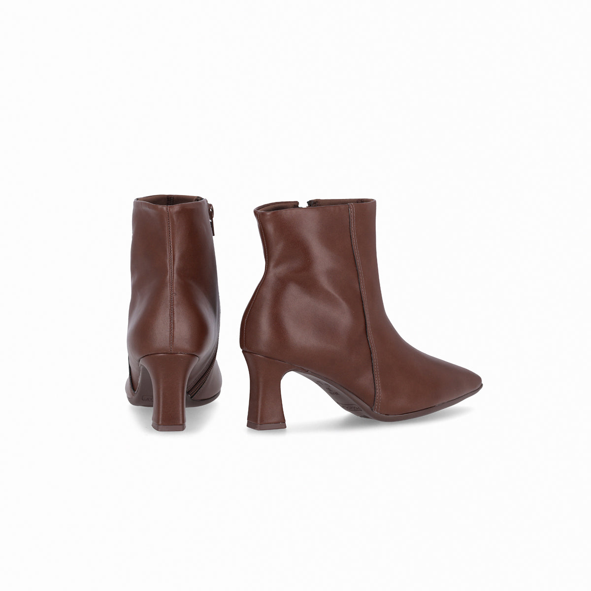 Bota Irene 701 Café