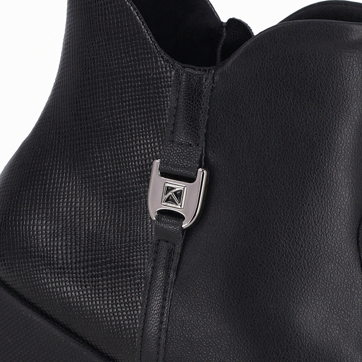 Botin Ivone Negro