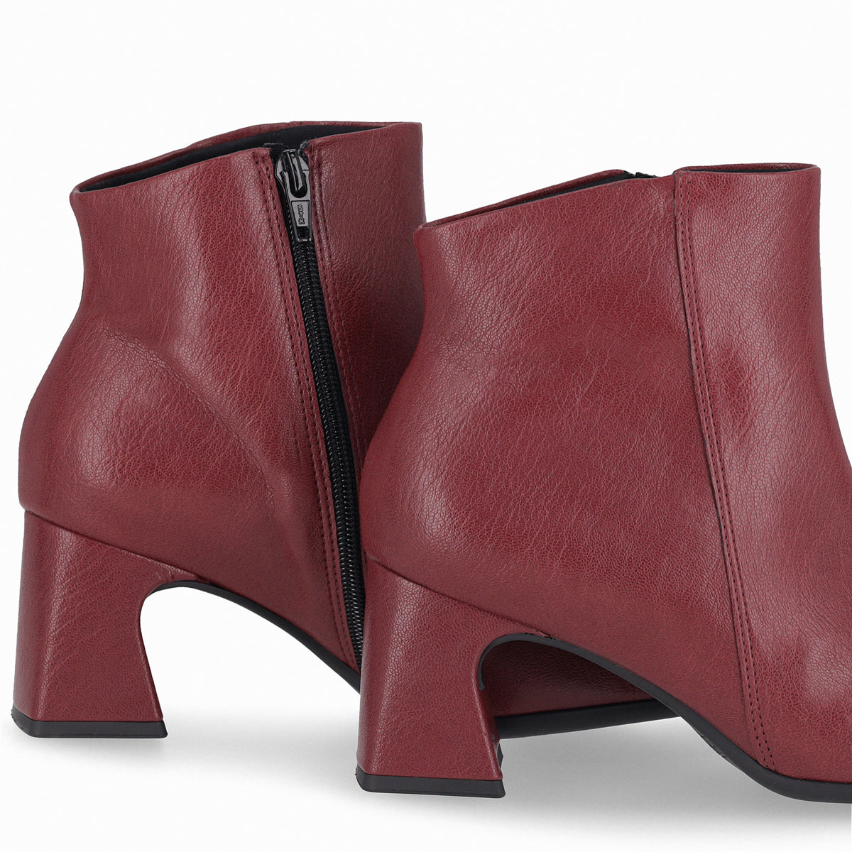 Botin Irene Bourdeo